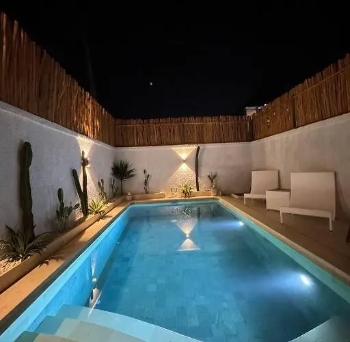 Private - New! Casa Luna 3br Indonesian - Greek Villa *