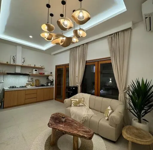 Private - New! Casa Luna 3br Indonesian - Greek * Jimbaran